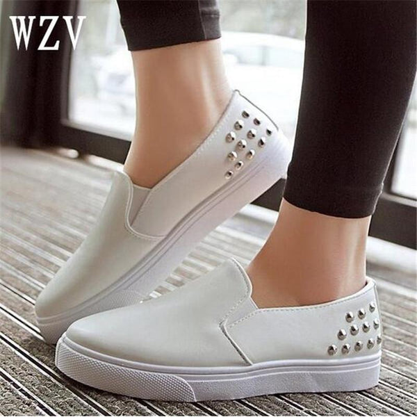 Women Leather Loafers Fashion ballet flats white black Shoes