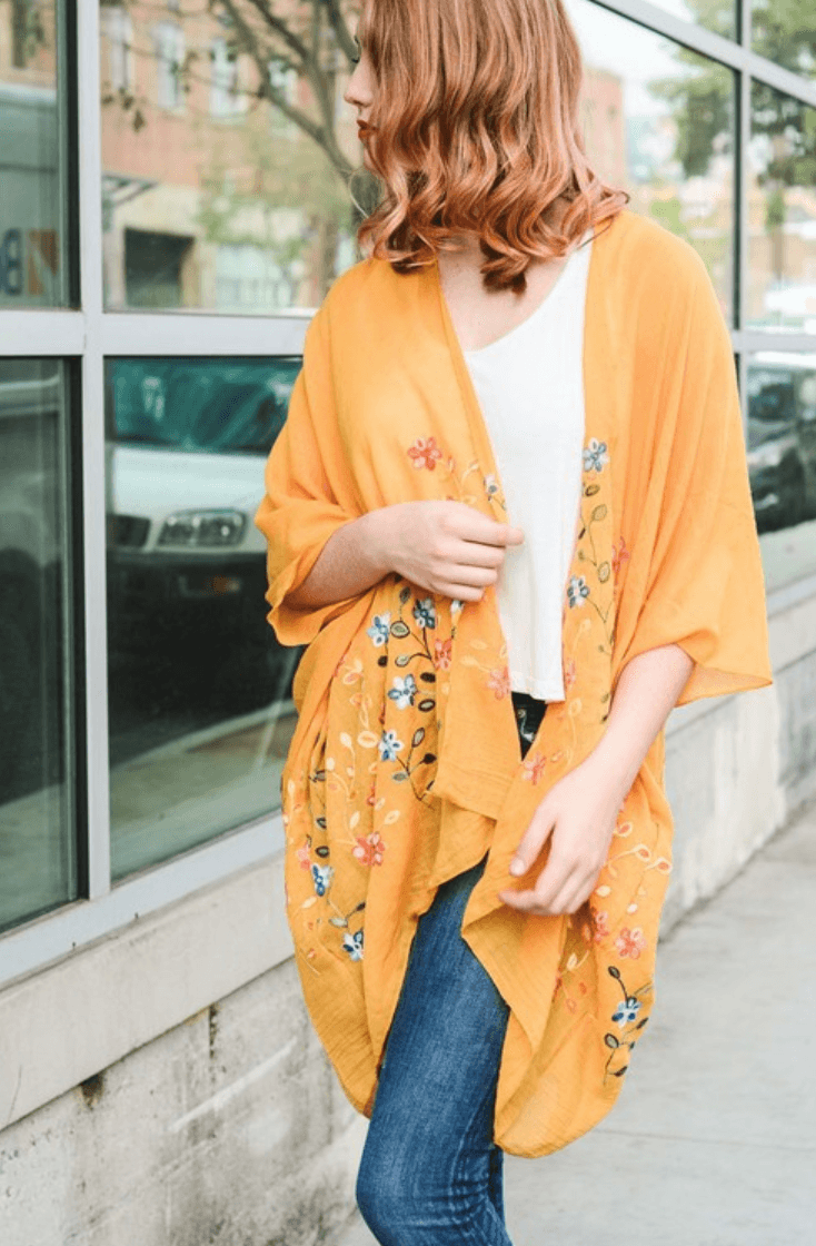 Beautiful Long Mustard Daisy Floral Kimono