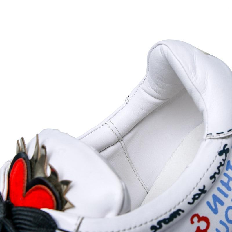 Women Flat Heels Genuine Leather Lace Up Rivets Cow Leather Comfortable Shoes
