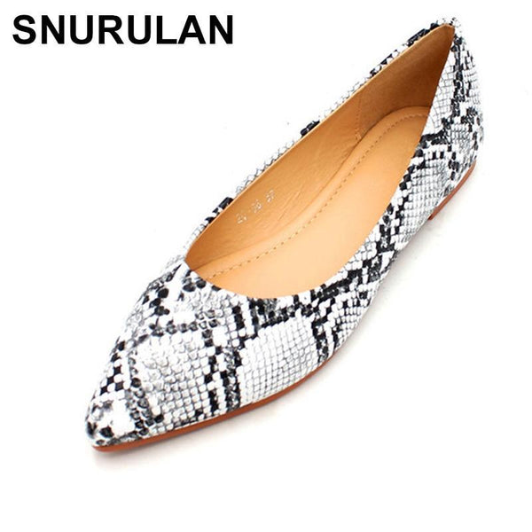 New Arrival  Women's Loafers Women Flat Heel Shoes Snake Print Slip-On Pointed Toe Causal Shoe