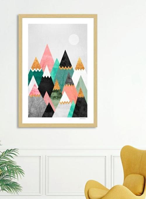 Pretty Mountains Frame